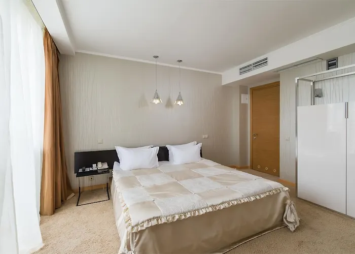 Hotels mit Schwimmbad in Kiew