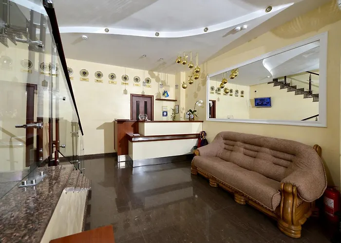 Light Hotel & Hub Kiew