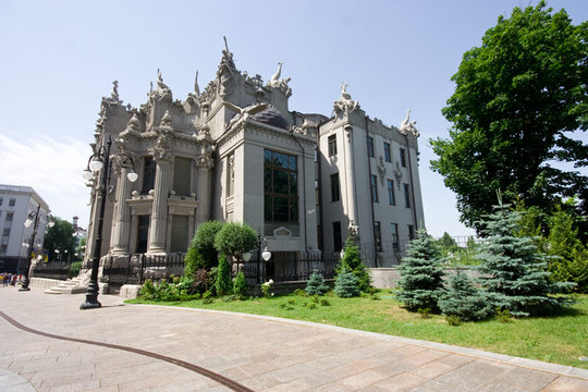 Дом с химерами